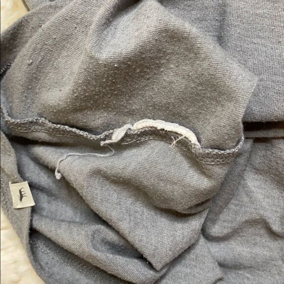 Abercrombie and Fitch Gray collared button down - Picture 16 of 16